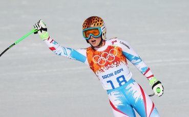 Анна Фенингер помете всички за златото в Супер-Г