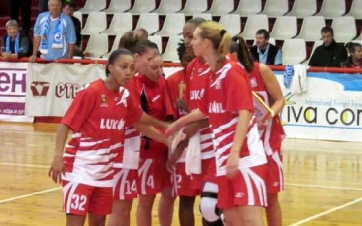 Нефтохимик 2010 си върна на Рилски спортист за загубата в Самоков