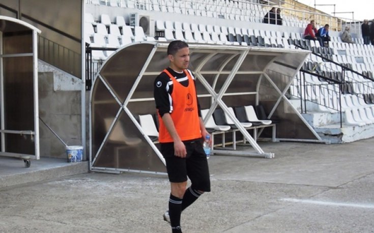 СНИМКИ: Четирима подписаха договори с Локо Пд, Намуши също остава