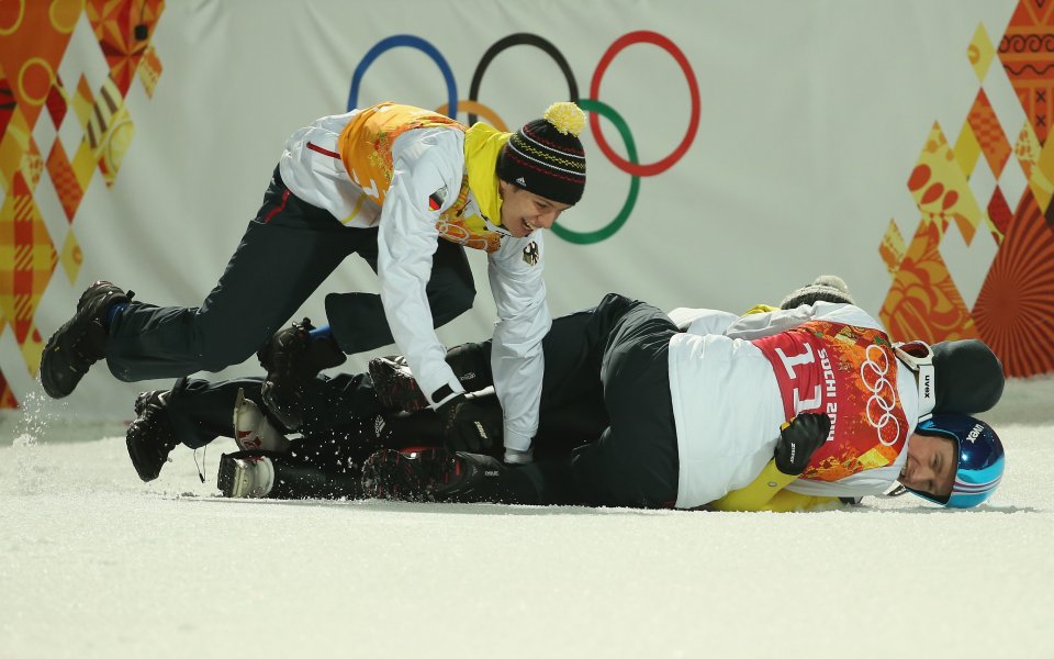 Германия пребори Австрия за златото в отборните ски скокове