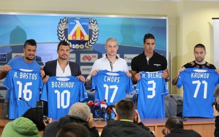 СНИМКИ: Левски представи Божинов и компания, новите очакват титли и купи