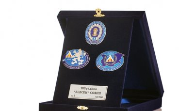 СНИМКИ: Сектор Б пусна уникални значки с Васил Левски