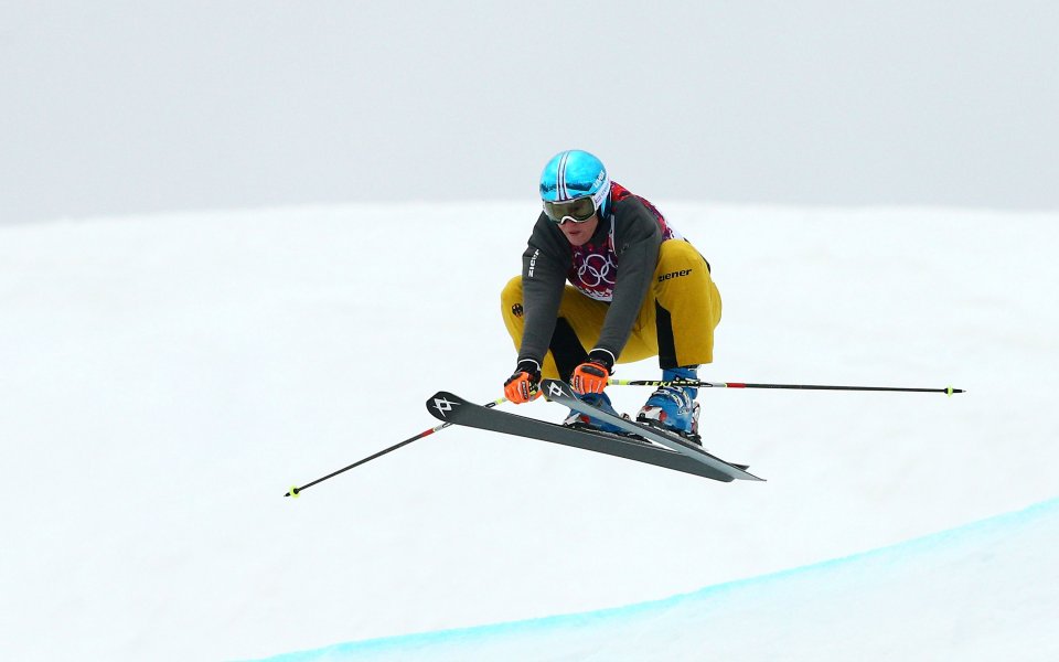 Германска състезателка по ски свободен стил с тежка контузия