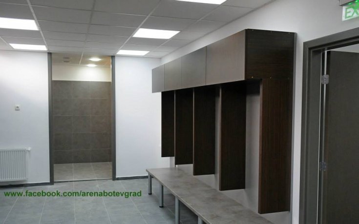 СНИМКИ: Залата в Ботевград вече е на финалната права