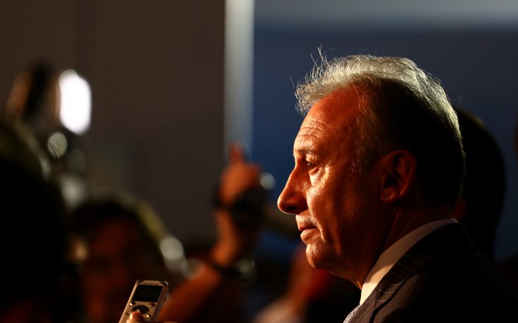 Дзакерони отрече да е търсен от Италия