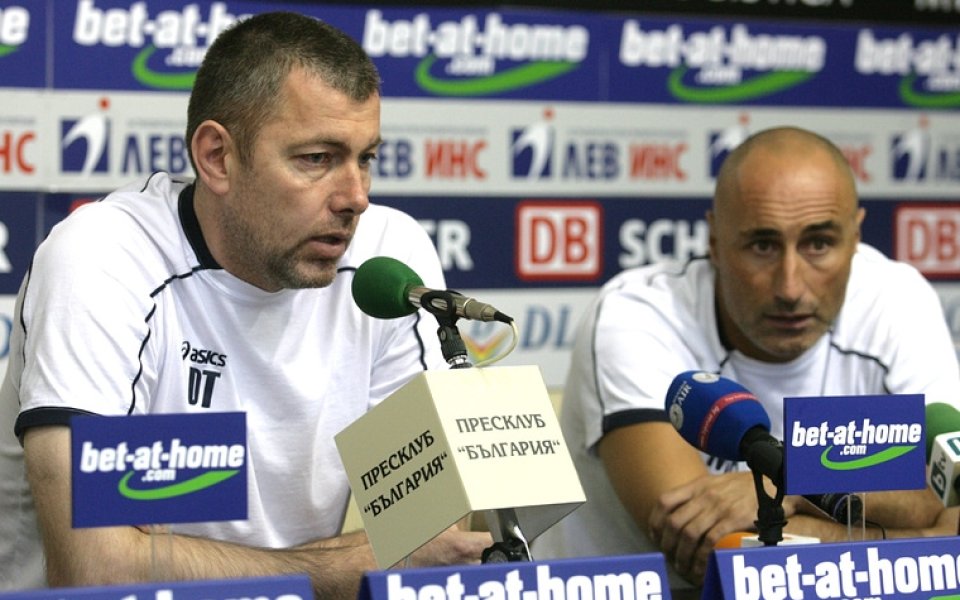 В разгара на преговорите от БФВ за Гонг: Новият треньор не е българин и не е италианец!