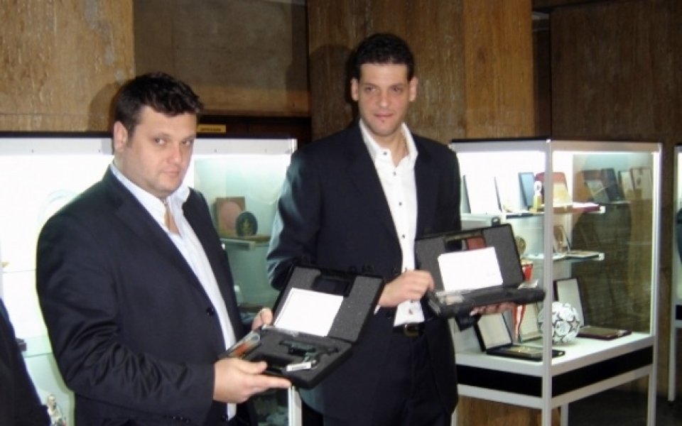 Отборите на Константинов и Стоев бият с по 3:2 и са на крачка от финал в Европа