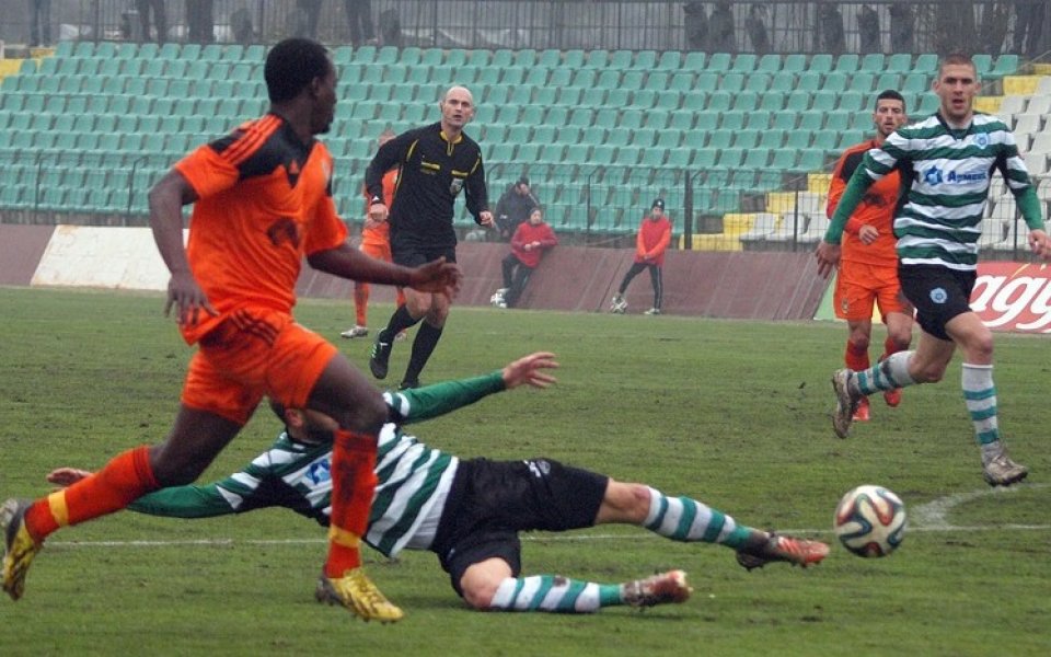 Безголов мач даде началото на плейофите в А група