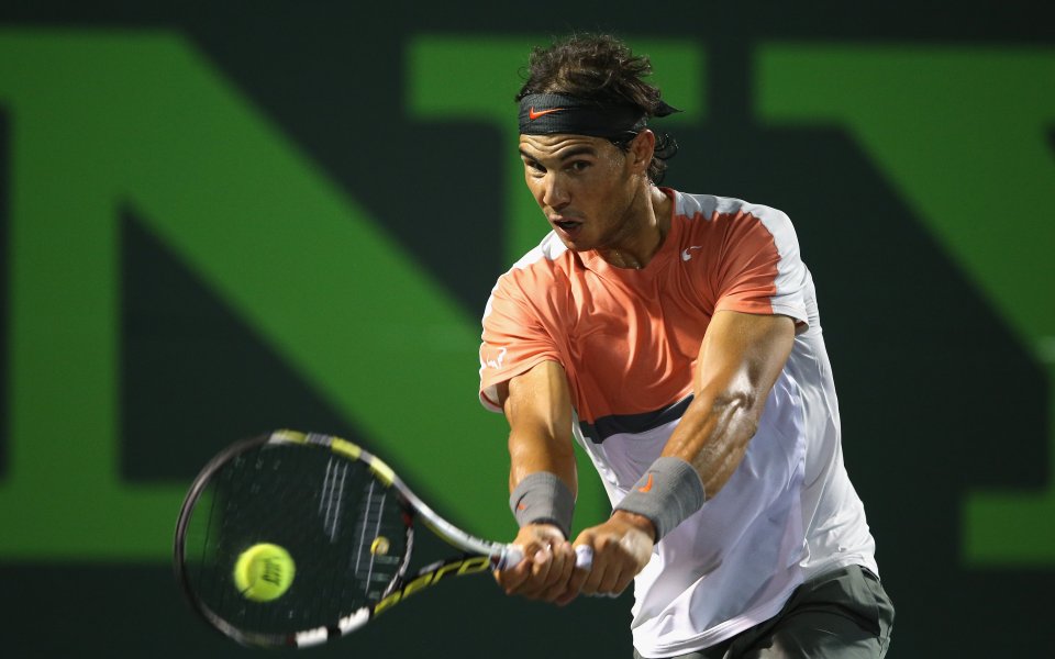 Надал не остави шанс на Хюит