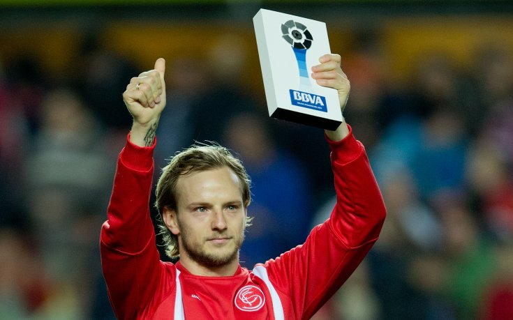 Севиля предлага нов договор на Ракитич