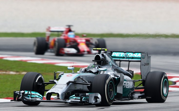 Преди квалификациите – двата Mерцедеса най-бързи