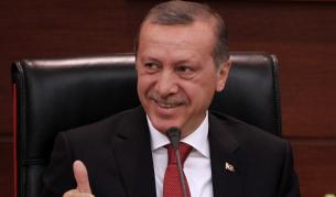 Турски съд нареди още арести на полицаи