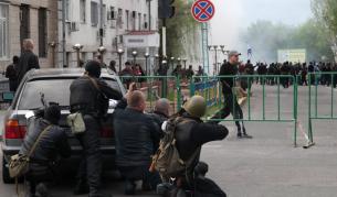 Проруски въоръжени активисти превзеха сградата на полицията в Луганск