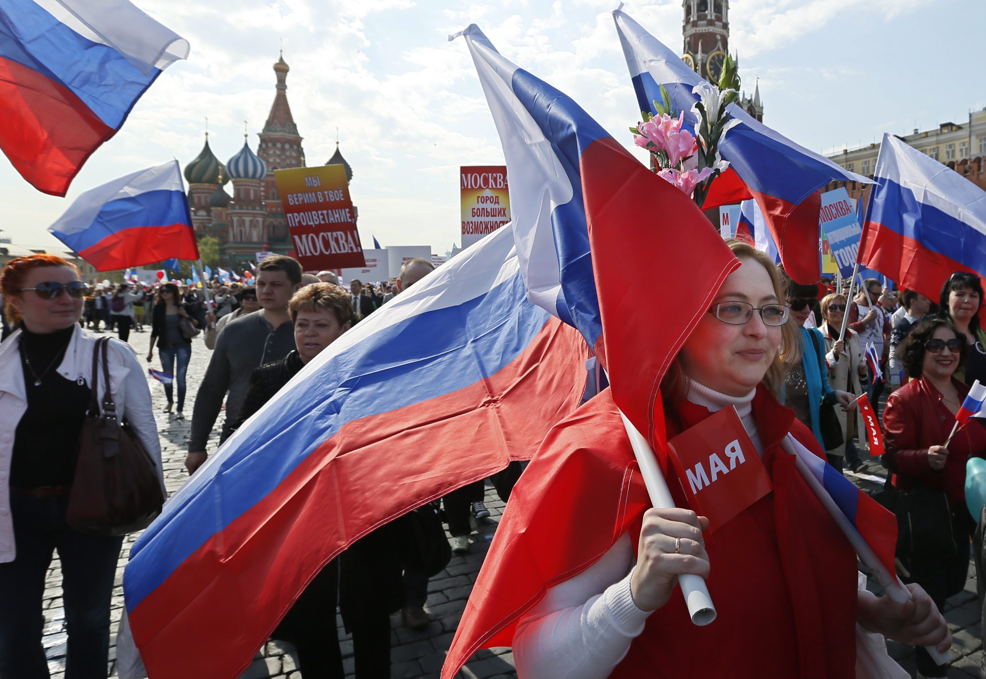 Първомайската демонстрация на профсъюзите се провежда на Червения площад за първи път от 2002 г. насам, а митинг на площада се е състоял за последен път през 1991 г.