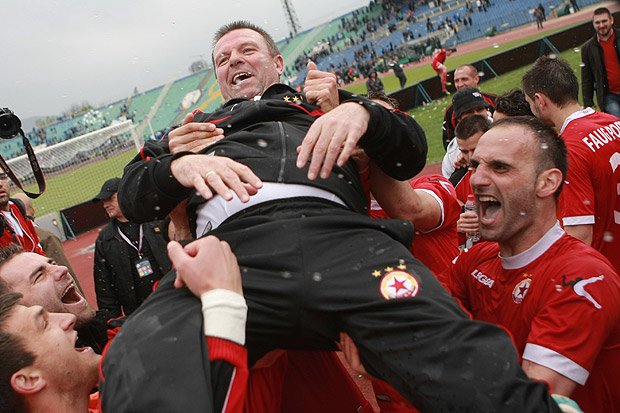 Футболисти и фенове отпразнуваха заедно успеха над Левски с 31
