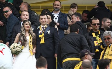 Атмосферата по трибуните в Коматево на Ботев Пд-Лудогорец