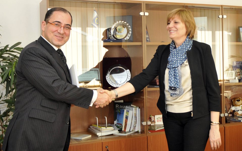 Спортният министър прие турския посланик, той я покани на 