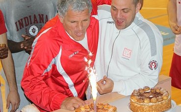 СНИМКИ: Везенков и помощникът му в Лукойл черпят за ЧРД, искат титла