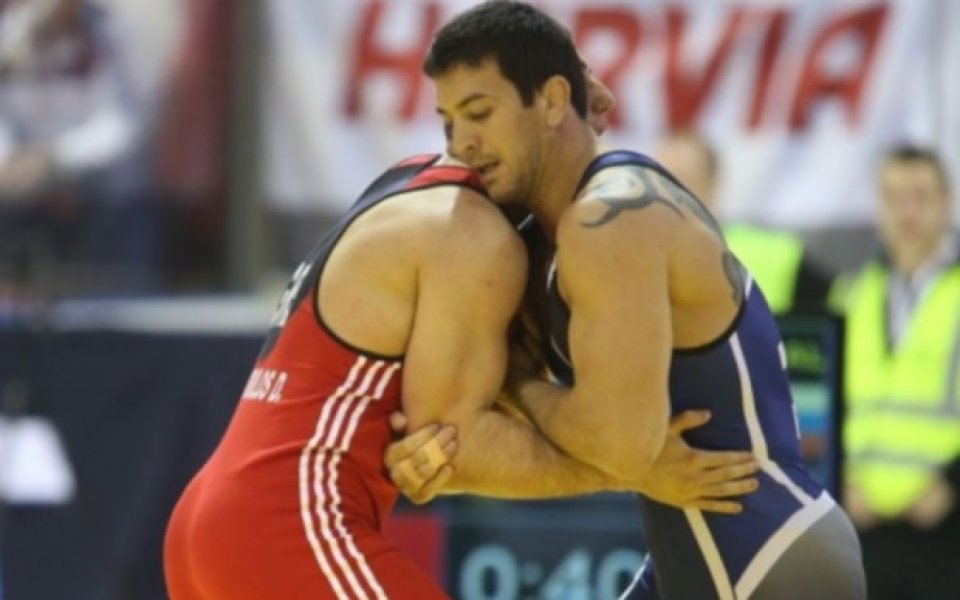 България завърши с 9 медала на европейското по борба