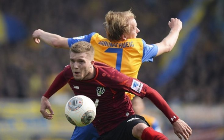 Айнтрахт Брауншвайг съсипа деня на Хановер