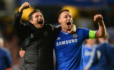 ВИДЕО: Звездите на Челси срещу 8-годишните им последователи