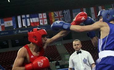И Душко Благовестов стигна 1/8-финал на Световното по бокс