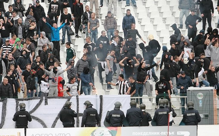 Локо Пд вече е бил наказван 3 пъти през сезона заради публиката си