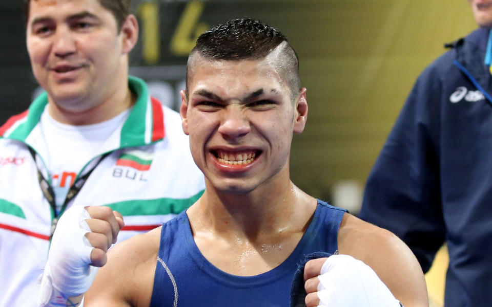 Боксьорът Даниел Асенов взе квота за младежката олимпиада