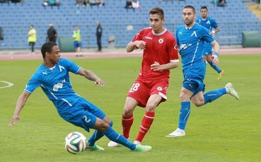 В Левски умуват нов пост за Дъстли Мюлдер