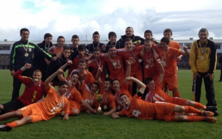 Младшата на Литекс взе Купата на БФС