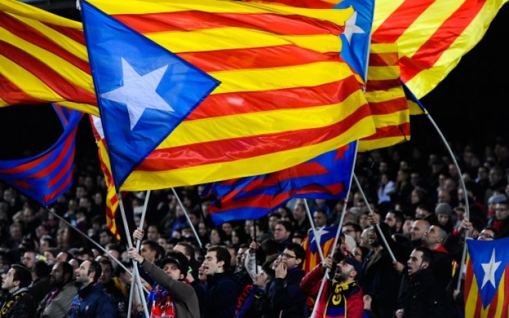 ВИДЕО: Бананът срещу Алвеш всъщност бил хвърлен по гадже