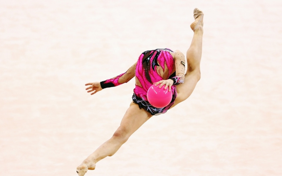 Родна гимнастичка с два бронза от финалите в Корбей Есон