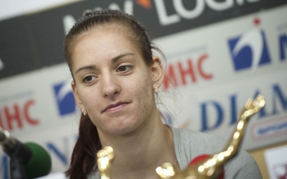 Стефани Стоева с две държавни титли