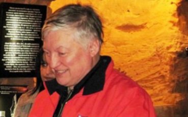 Българче направи реми с Карпов