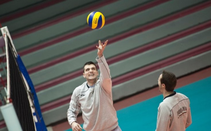 Националните с четири сигурни контроли преди старта на Световната лига