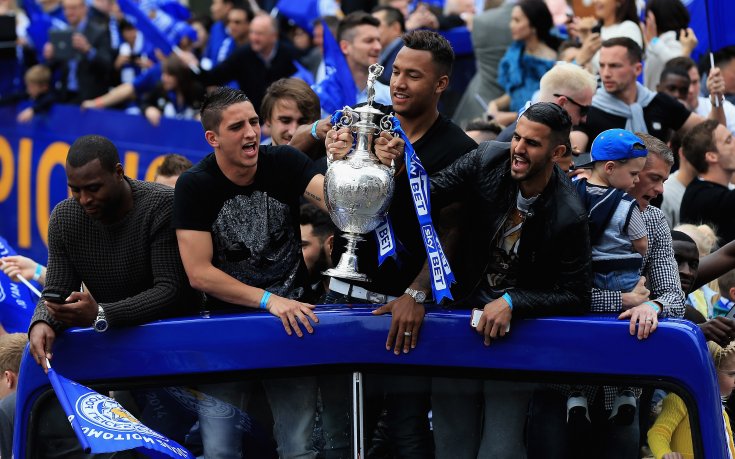 СНИМКИ: Хиляди отпразнуваха завръщането на Лестър в Премиършип