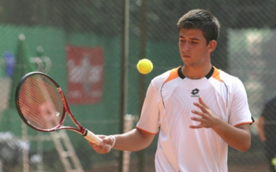 Димитър Кузманов във втори кръг в Анталия