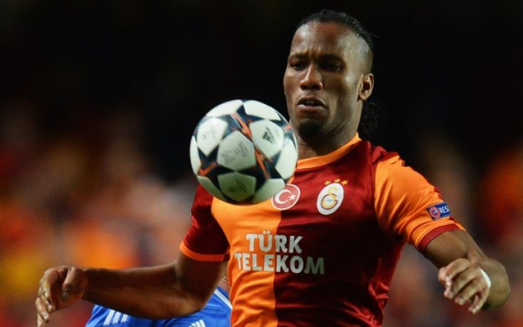 Дрогба напусна Галатасарай, мълчи за бъдещето си