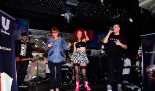 Били Хлапето представи дебютния си албум пред колеги и приятели