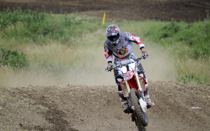 Много емоции на Републиканския шампионат по мотокрос