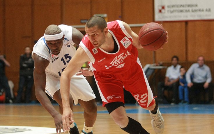 Мач №4: Левски – Лукойл 95:78