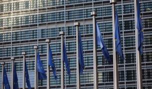 Блумбърг: ЕС разследва България за кризата с тока