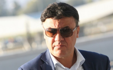 Боби Михайлов замина за Азербайджан в приятна компания