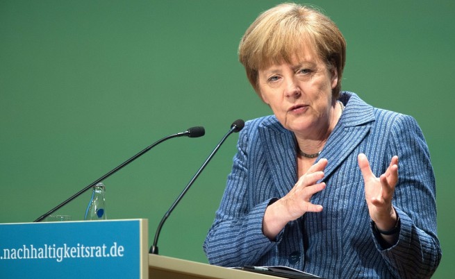 Меркел заплаши Русия с нови санкции