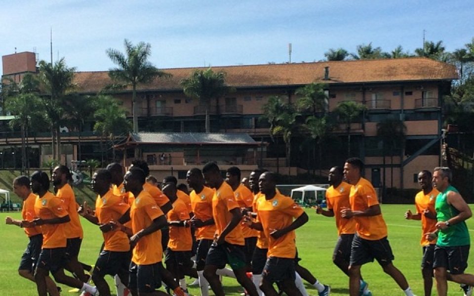 500 души се изсипаха за първата тренировка на Кот Д`Ивоар