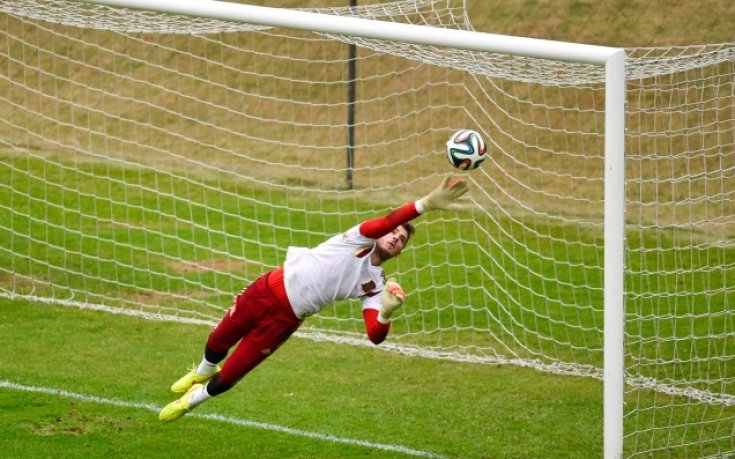 Де Хеа потвърдил оставането си на 