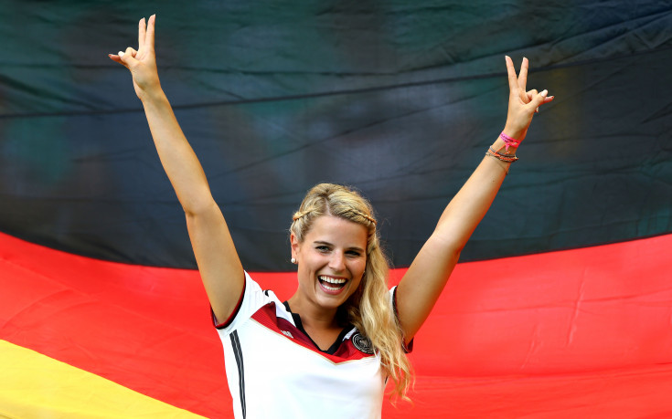 Симпатични физиономии от трибуните