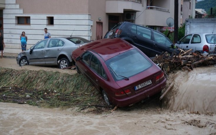 Порой потопи Варна, жертвите са поне десет