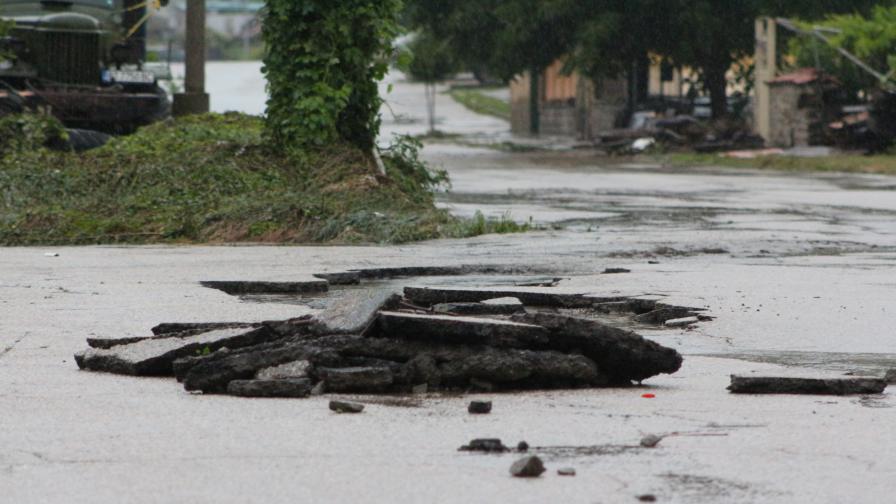 Дъждът във Велико Търново спря, бедственото положение е в сила
