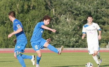 Левски сюрпризира най-младия в отбора си